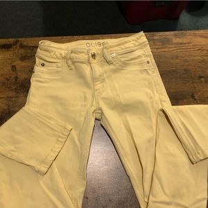 DL1961  Pale Yellow Skinny Jeans: size 25